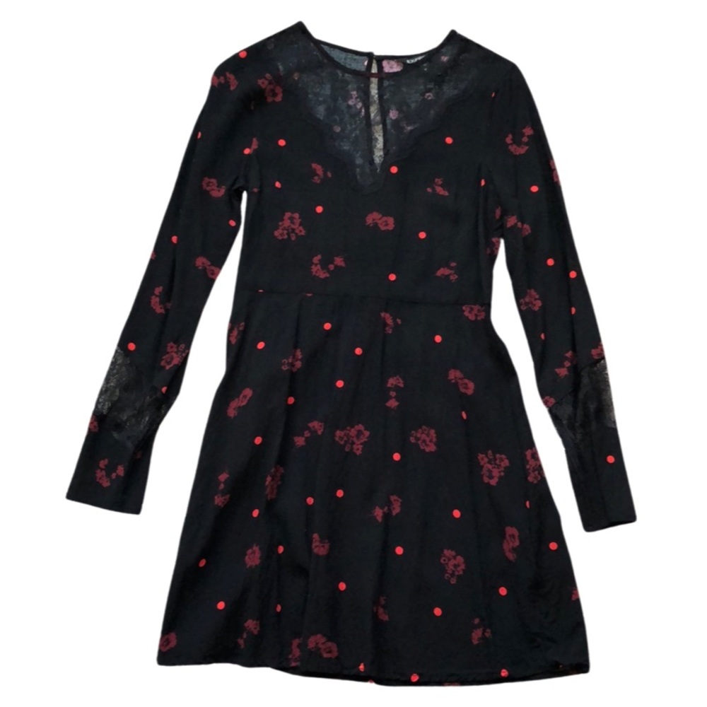 EXPRESS Floral Dress with Lace Neckline and Sleeves (Black/Red)